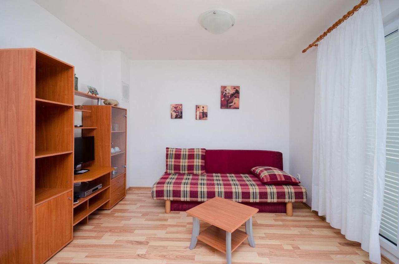 Apartments Blazenka Banjol エクステリア 写真