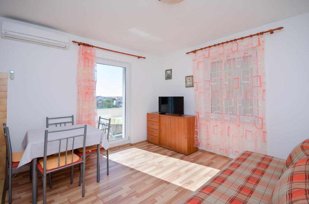 Apartments Blazenka Banjol エクステリア 写真